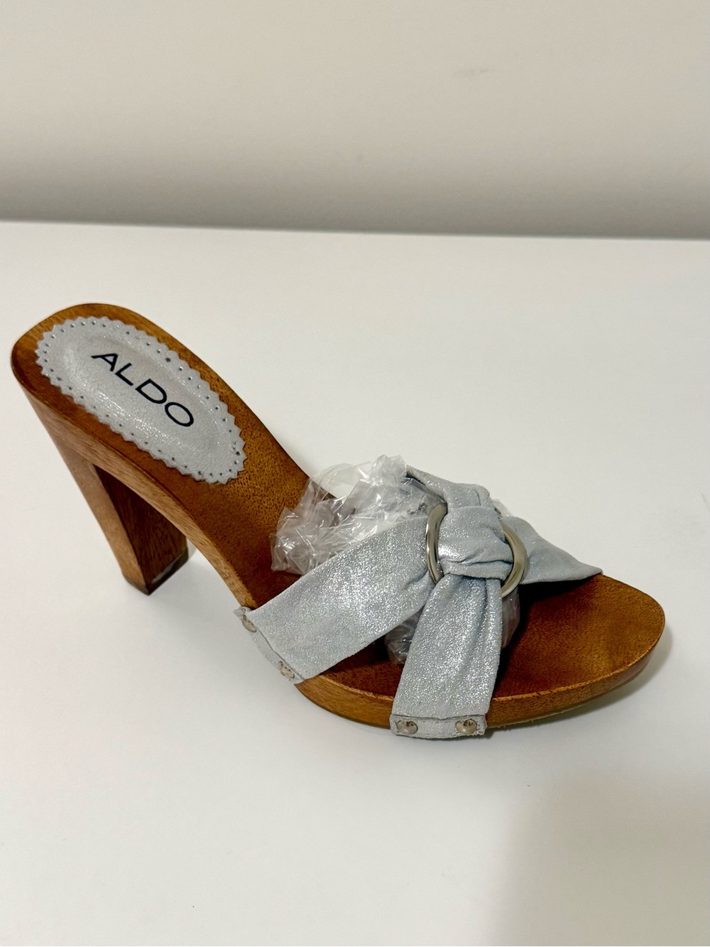 NEW Vintage Aldo Silver Heels